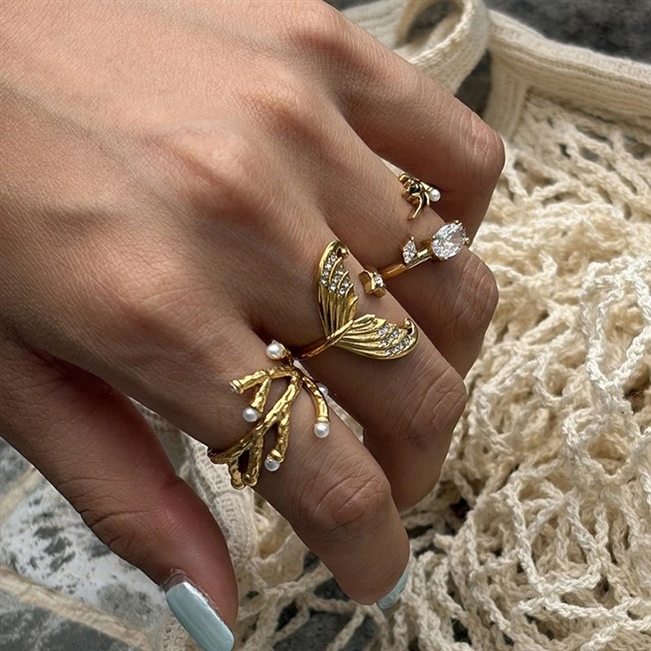 Coral Branch Pearl Ring suppliers