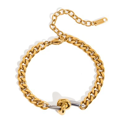 Cub Chain Knot Bracelet